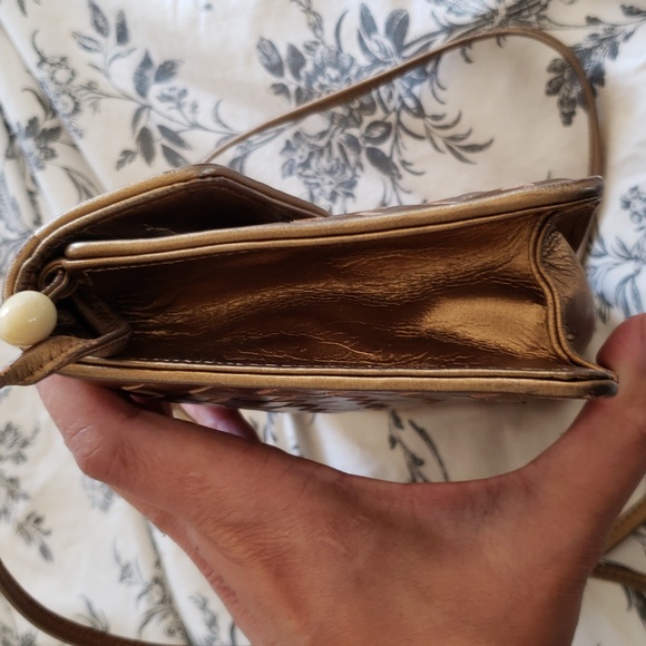 Bottega Veneta Intrecciato Metallic Gold Color Sling Bag - Picture 12 of 15